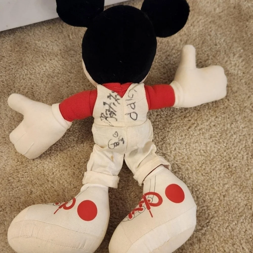 Vintage‎ Mickey Mouse Plush Signed By Characters #BB